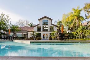 Moreno Valley apartment for rent - Large Pool at Legends at Rancho Belago, Moreno Valley