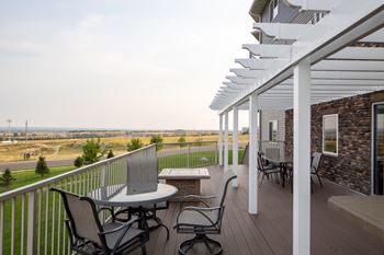 Private patios/balconies