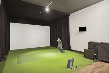 Golf simulator