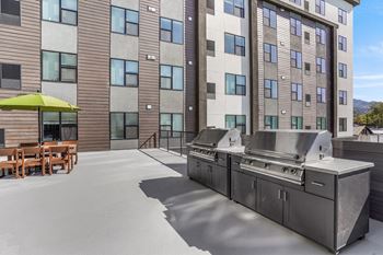 Grilling station