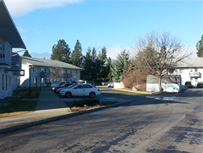 Bonners Ferry apartment for rent - Jenni Lane Parking