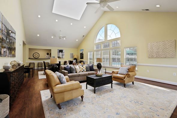 Chantilly apartment for rent - Posh Lounge Area In Clubhouse at The Fields of Chantilly, Chantilly, 20151