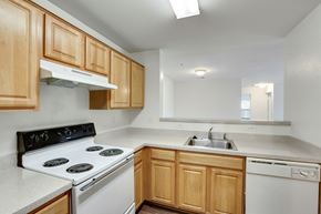 Chantilly apartment for rent - Fully Equipped Kitchen With Modern Appliances at The Fields of Chantilly, Virginia