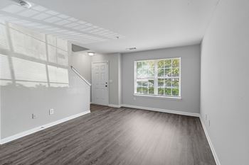 Expansive window