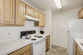 Springfield apartment for rent - Modern Kitchen at Springfield Crossing, Virginia, 22150