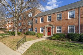 Chevy Chase apartment for rent - Courtyard With Green Space at The Fields of Bethesda, Maryland