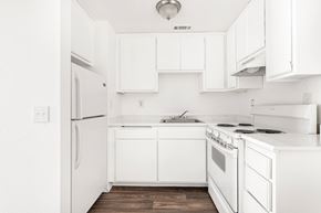 Riverside apartment for rent - Cozy Kitchen Space at Whispering Fountains Riverside, Riverside, CA