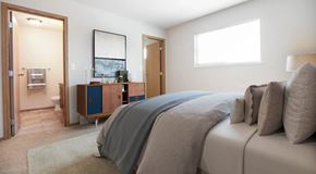 Winnipeg apartment for rent - A bedroom with ensuite bathroom and walk in closet