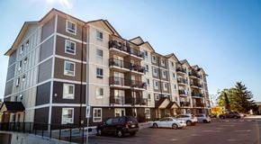 Penticton apartment for rent - A five storey apartment building with lots of windows and balconies