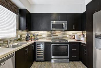 Soft close cabinets & drawers in kitchen