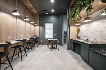 Resident clubroom & coffee bar