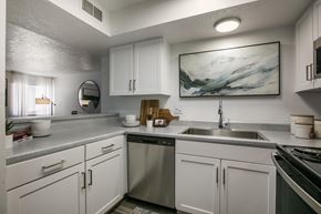 Albuquerque apartment for rent - Kitchen at AYA ABQ, Albuquerque