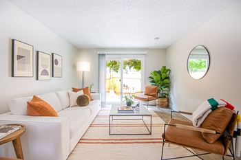 Spacious living room