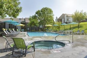 Morrison apartment for rent - hot tub