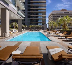 San Diego apartment for rent - pool