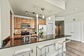 Dallas apartment for rent - Kitchen with granite countertop at The Dylan, Dallas, TX