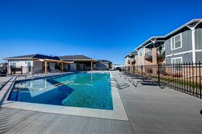 Loveland apartment for rent - Outdoor swimming pool