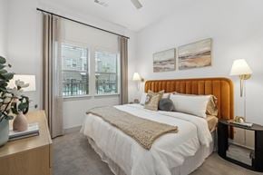 Houston apartment for rent - Large Bedroom at Alta Sunset Heights, Houston, TX, 77009