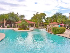 Chandler apartment for rent - daytime pool shot