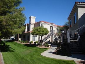 Chandler apartment for rent - general courtyard area