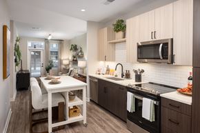 Nashville apartment for rent - Apartment Interior - Kitchen with tile backsplash and island