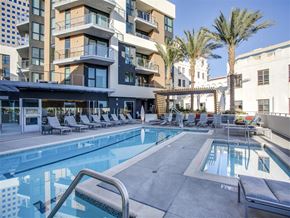 Long Beach apartment for rent - Pool