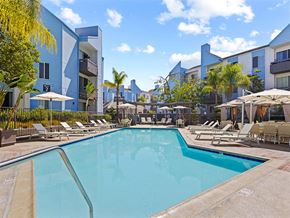Paramount apartment for rent - our apartments offer a swimming pool at Enclave, Paramount