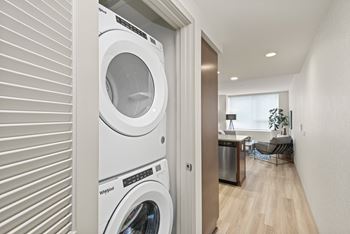 Full size washer & dryer