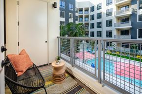 Orange apartment for rent - Patio