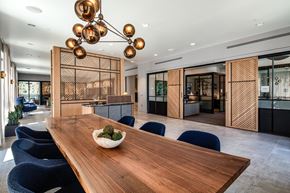 Orange apartment for rent - Clubhouse