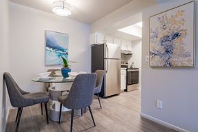 Phoenix apartment for rent - Kitchen and dining area at  Connect on Union apartments in Phoenix.
