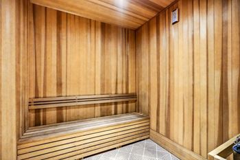 Steam room & sauna