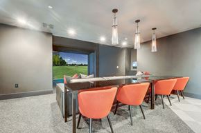Anaheim apartment for rent - golf simulator