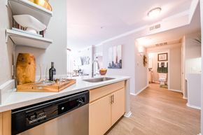 Phoenix apartment for rent - Kitchen at Alanza Place, Phoenix, Arizona