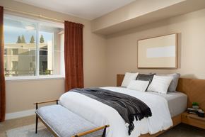 San Jose apartment for rent - a bedroom with a bed and a window