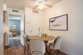 Albuquerque apartment for rent - Dining table at Eagle Point Apartments, Albuquerque, NM, 87111