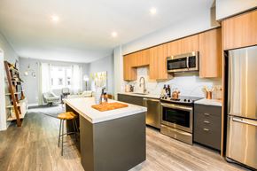 Oakland apartment for rent - Kitchen