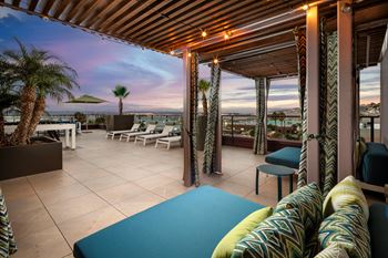 Sky lounge
