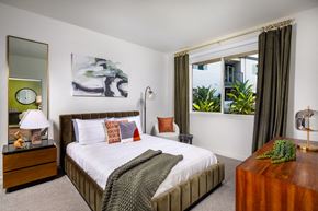 Santa Ana apartment for rent - a bedroom with a bed and a window