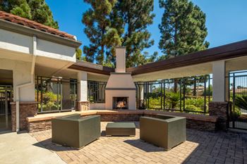 Outdoor fireplace