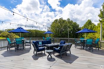 Bbq & grilling stations