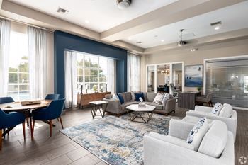 Clubhouse with wi-fi & remote workspaces