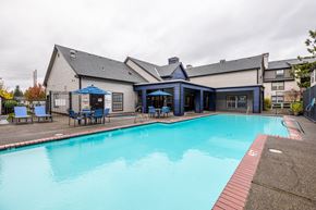Everett apartment for rent - pool