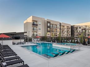 Meridian apartment for rent - pool