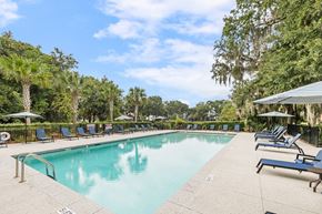 Mt. Pleasant apartment for rent - Two Pools with Sundeck