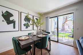 Scottsdale townhouse for rent - Dining Room at La Privada, Scottsdale, Arizona