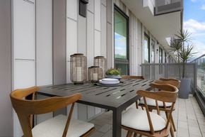 San Jose apartment for rent - Outdoor patio with chairs and table