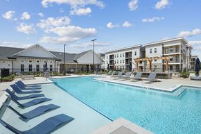 Mcdonough apartment for rent - pool area