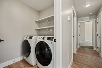 Premier units – front-load washer & dryer