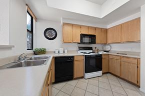 Chandler apartment for rent - Kitchen